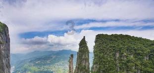 受邀出席